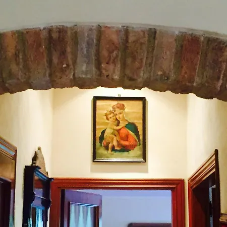 House In Apartment *