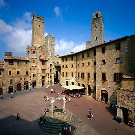 House In * San Gimignano