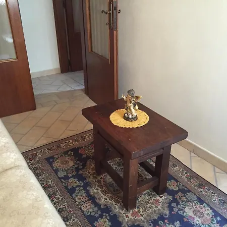 Διαμέρισμα House In
